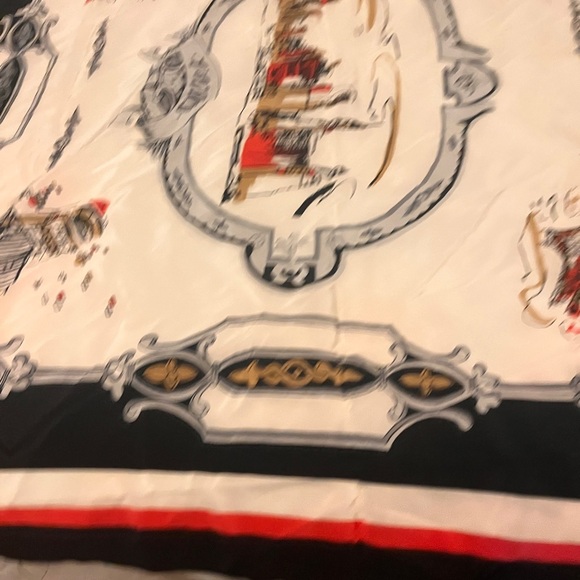 DKNY Graphic Print Vintage  Silk Scarf -  NWT - Picture 10 of 15